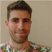 Counsellor professionista, esperto di pratiche polivagali del sistema nervoso autonomo. insegnante di Feldenkrais, Rolfing, danza